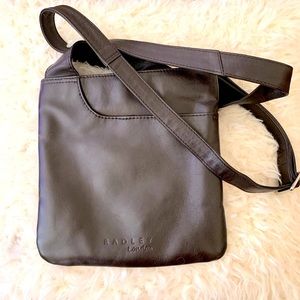 ❤️Radley London EUC Vintage Brown Leather Crossbody Medium Size❤️